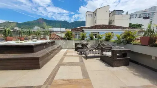 Casa de Condomínio com 3 Quartos à venda, 240m² no Tijuca, Rio de Janeiro