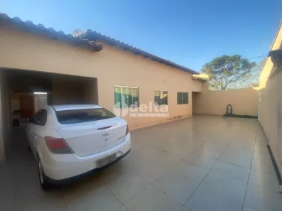 Casa com 3 Quartos à venda, 137m² no Jardim Europa, Uberlândia