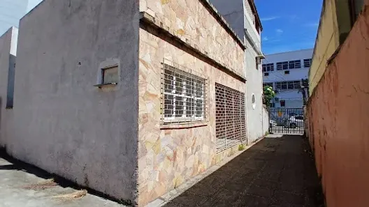 Casa com 2 Quartos para alugar, 80m² no Centro, Macaé