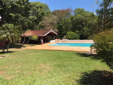 Fazenda/Sítio com 4 Quartos à venda, 248m² no Jardim Estância Brasil, Atibaia