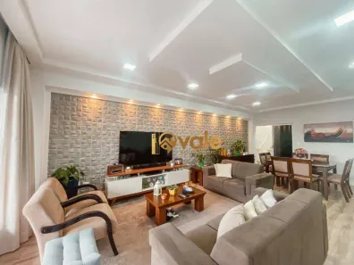 Casa com 5 Quartos à venda, 250m² no Jardim América, Jacareí