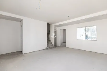 Sobrado com 3 Quartos à venda, 110m² no Campo Comprido, Curitiba