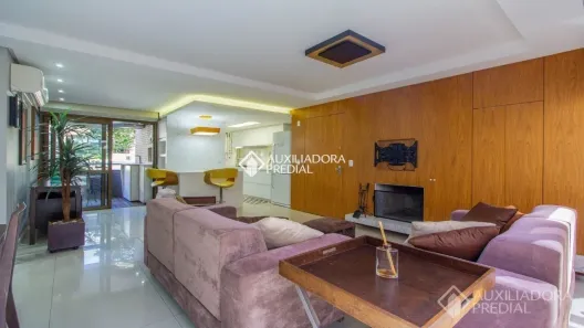 Apartamento com 2 Quartos para alugar, 150m² no Petrópolis, Porto Alegre