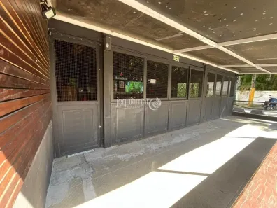 Sala Comercial à venda, 180m² no Pitangueiras, Guarujá