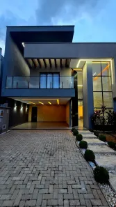 Casa de Condomínio com 3 Quartos à venda, 242m² no Jardins Capri, Senador Canedo