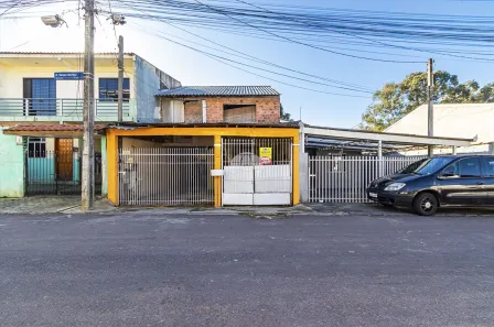 Sobrado com 2 Quartos à venda, 200m² no Sítio Cercado, Curitiba