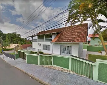 Sobrado com 4 Quartos à venda, 337m² no Floresta, Joinville