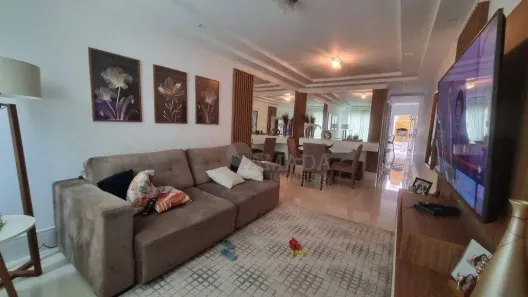 Casa com 3 Quartos à venda, 180m² no Chácara Cruzeiro do Sul, São Paulo