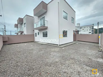 Casa com 3 Quartos à venda, 90m² no Rio Caveiras, Biguaçu