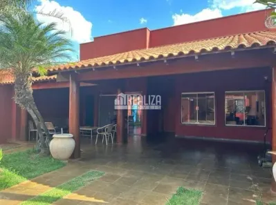 Casa com 3 Quartos à venda, 225m² no Boa Vista, Uberaba