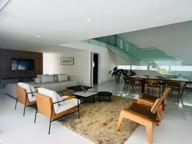 Casa de Condomínio com 4 Quartos para alugar, 560m² no Busca Vida (Abrantes), Camaçari