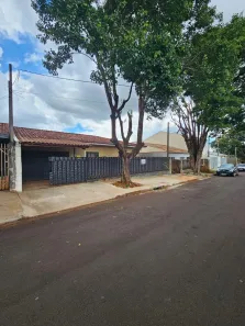 Casa com 2 Quartos à venda, 105m² no Parque Residencial Aeroporto, Maringá
