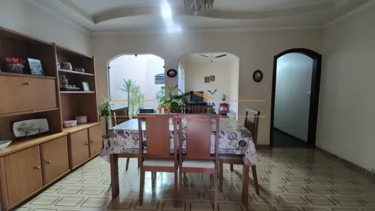 Casa com 3 Quartos à venda, 211m² no Jardim São Paulo, Americana