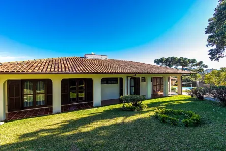 Casa com 4 Quartos à venda, 781m² no São Lourenço, Curitiba