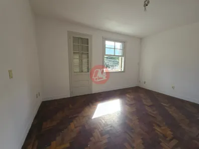 Apartamento com 3 Quartos para alugar, 109m² no Petrópolis, Porto Alegre