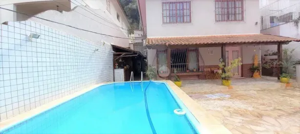 Casa com 5 Quartos à venda, 363m² no Grajaú, Rio de Janeiro