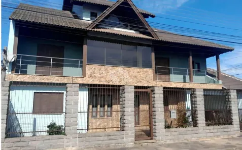 Casa com 4 Quartos à venda, 330m² no Vila Carlos Antônio Wilkens, Cachoeirinha