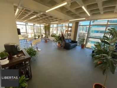 Sala Comercial à venda, 65m² no Rio Branco, Porto Alegre