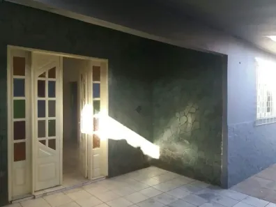 Casa com 4 Quartos para venda ou aluguel, 200m² no Tabuleiro do Martins, Maceió