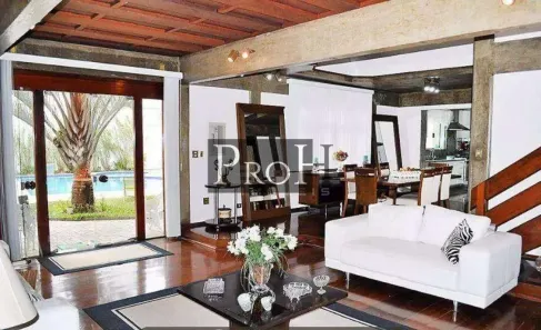 Sobrado com 3 Quartos à venda, 400m² no Pinheirinho, Santo André