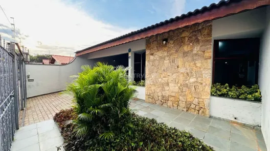 Casa com 4 Quartos para venda ou aluguel, 222m² no Vila Joana, Jundiaí