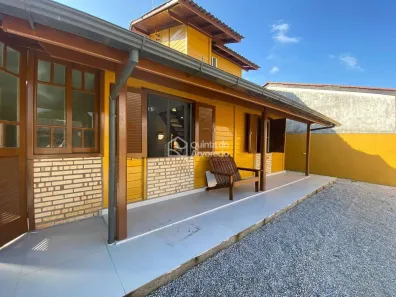 Casa com 3 Quartos para alugar, 98m² no , Governador Celso Ramos