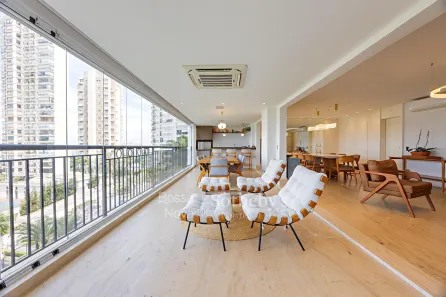 Apartamento com 3 Quartos para alugar, 247m² no Jardim Fonte do Morumbi, São Paulo