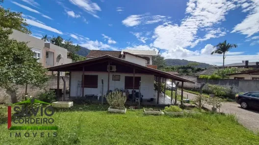 Casa com 2 Quartos à venda, 230m² no Rio Tavares, Florianópolis