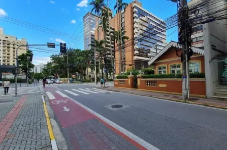Ponto Comercial para alugar, 823m² no Centro, Florianópolis
