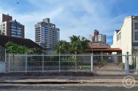 Casa com 3 Quartos para alugar, 210m² no Balneário, Florianópolis