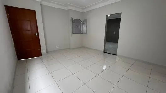 Casa com 2 Quartos à venda, 90m² no Santa Mônica, Uberlândia