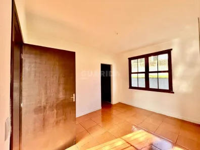 Casa com 3 Quartos para alugar, 74m² no Cristal, Porto Alegre