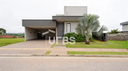 Casa de Condomínio com 4 Quartos à venda, 310m² no Jardins Itália, Goiânia