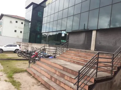 Prédio Comercial para alugar, 2000m² no Vila do Carmo, Mariana
