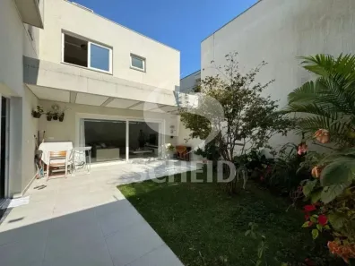 Casa de Condomínio com 4 Quartos à venda, 209m² no Interlagos, São Paulo
