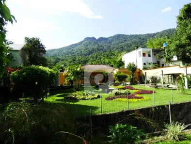 Fazenda/Sítio com 9 Quartos à venda, 400m² no Taquara, Rio de Janeiro