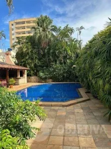 Casa com 5 Quartos para alugar, 673m² no Tabajaras, Uberlândia