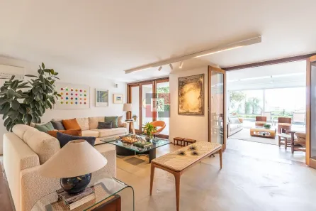 Casa com 3 Quartos à venda, 353m² no Jardim Guedala, São Paulo