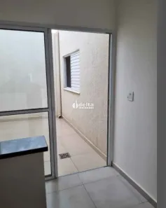 Casa de Condomínio com 2 Quartos à venda, 70m² no Loteamento Residencial Pequis, Uberlândia