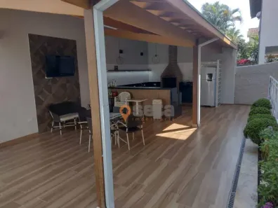 Casa com 3 Quartos à venda, 270m² no Jardim Esplanada, São José dos Campos