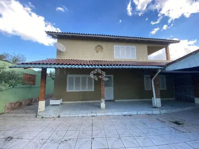 Casa com 3 Quartos à venda, 236m² no Guarujá, Porto Alegre