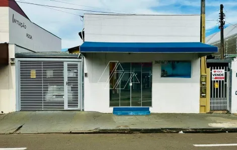 Imóvel Comercial com 3 Quartos à venda, 200m² no Parque São Jorge, Marília