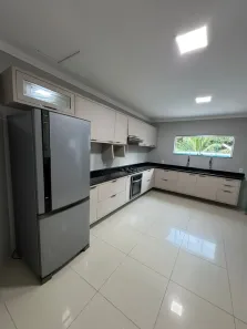 Casa de Condomínio com 3 Quartos para alugar, 190m² no Colônia Terra Nova, Manaus