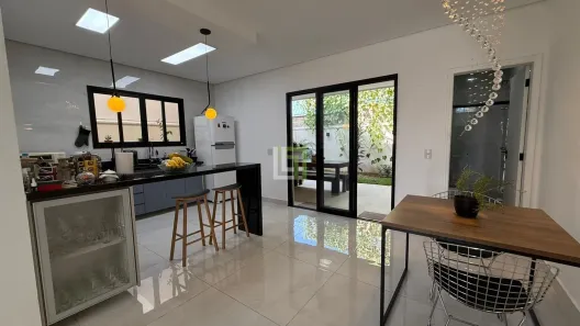 Casa com 3 Quartos à venda, 171m² no Jardim Celeste, Jundiaí