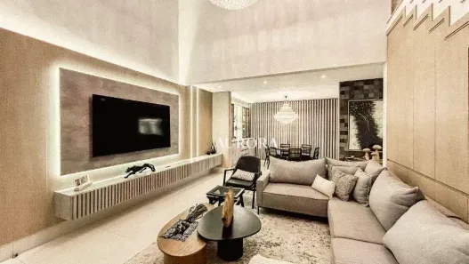 Casa de Condomínio com 3 Quartos à venda, 284m² no Esperança, Londrina