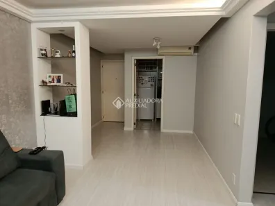 Apartamento com 2 Quartos à venda, 69m² no Jardim do Salso, Porto Alegre