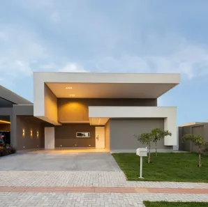 Casa de Condomínio com 4 Quartos à venda, 215m² no Alphaville Campo Grande 4, Campo Grande