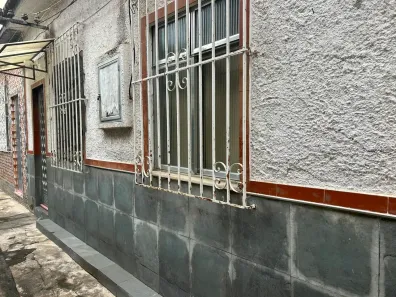 Casa com 2 Quartos à venda, 50m² no Ramos, Rio de Janeiro