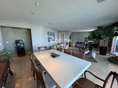 Apartamento com 3 Quartos à venda, 204m² no Vila Sofia, São Paulo