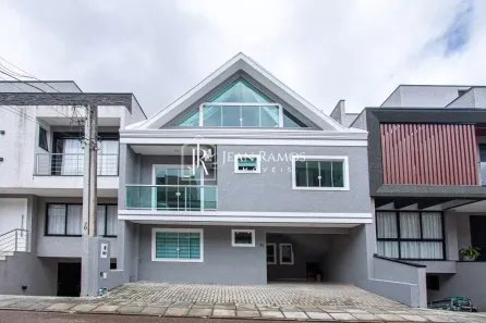 Sobrado com 3 Quartos à venda, 130m² no Alto Boqueirão, Curitiba